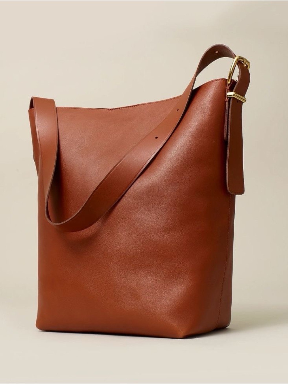 Madewell Essential Bucket Tote in Warm Cinnamon
